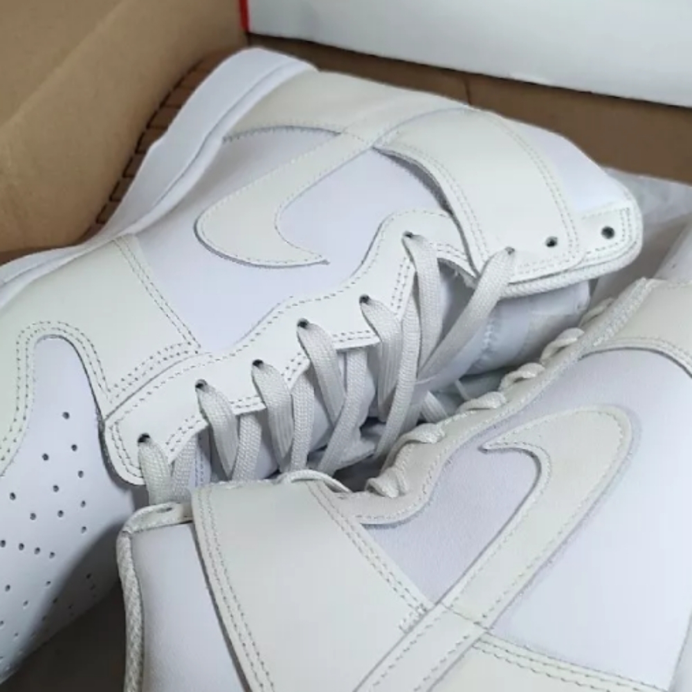 Nike Dunk High Shoes White Sail Gum DD1869-109 Womens Size 11 (Mens 9.5) VNDS - Picture 8 of 9
